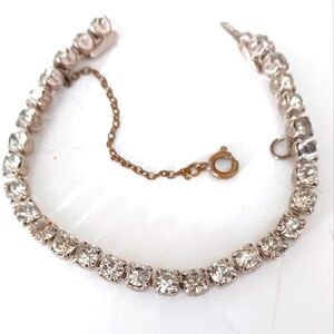 Elegant Vintage Silver Bracelet With Rhinestone